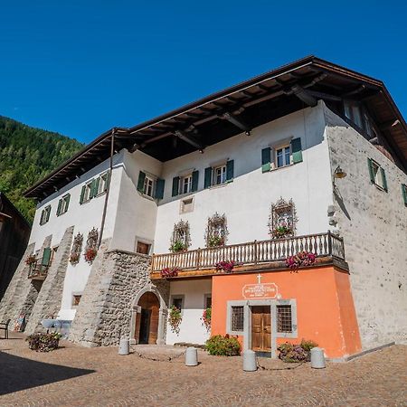 Palazzo Lodron Bertelli. Dimora Storica & Spa Caderzone Exterior foto