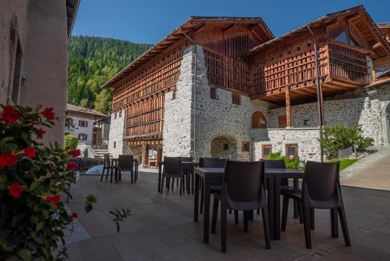 Palazzo Lodron Bertelli. Dimora Storica & Spa Caderzone Exterior foto