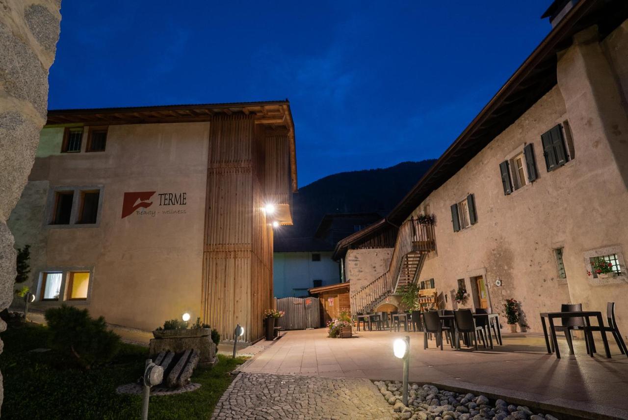 Palazzo Lodron Bertelli. Dimora Storica & Spa Caderzone Exterior foto